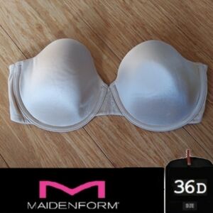 🎁10/$25  Maidenform 36 D strapless nude tan bra
